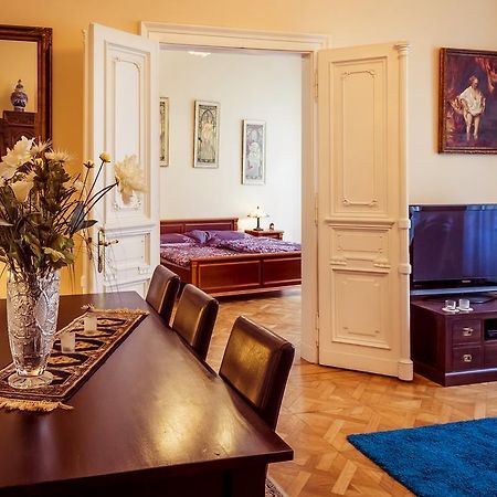 Apartment Vodickova 11 Praga Zewnętrze zdjęcie