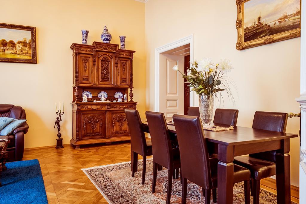 Apartment Vodickova 11 Praga Zewnętrze zdjęcie