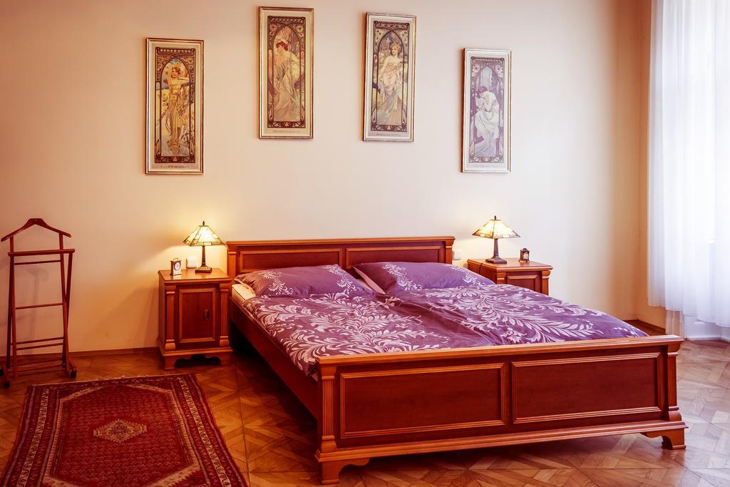 Apartment Vodickova 11 Praga Zewnętrze zdjęcie